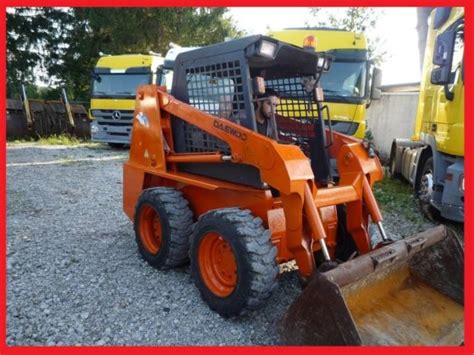 Doosan 430 Plus Skid Steer Loader Specs & Dimensions